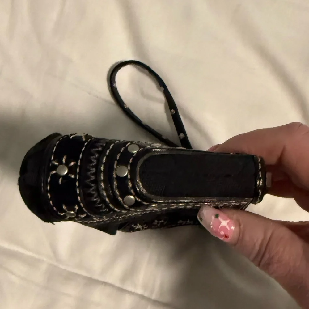 Coach Rare NWOT Studded and Embroidered Black and Cream Patterned Wristlet!
